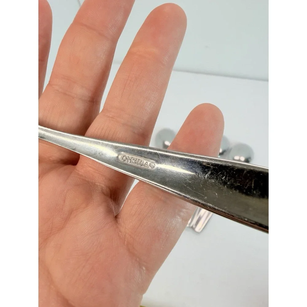 Oneida Satin Bristol Everdale Stainless Teaspoons Lot Of 5